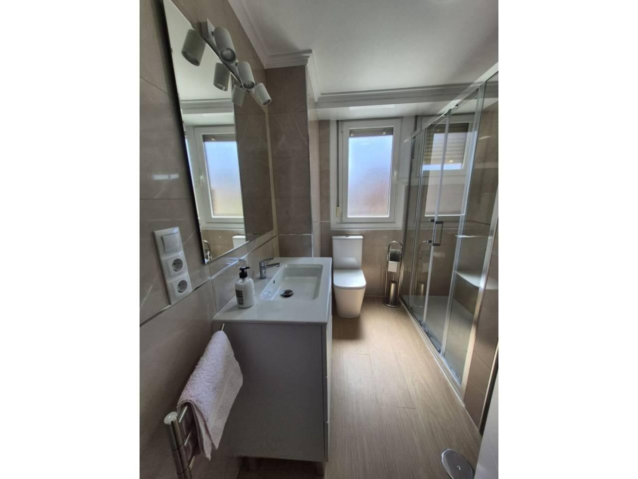 AX1005 - Pisos de lujo en Granada Pisos de lujo en Granada, Granada