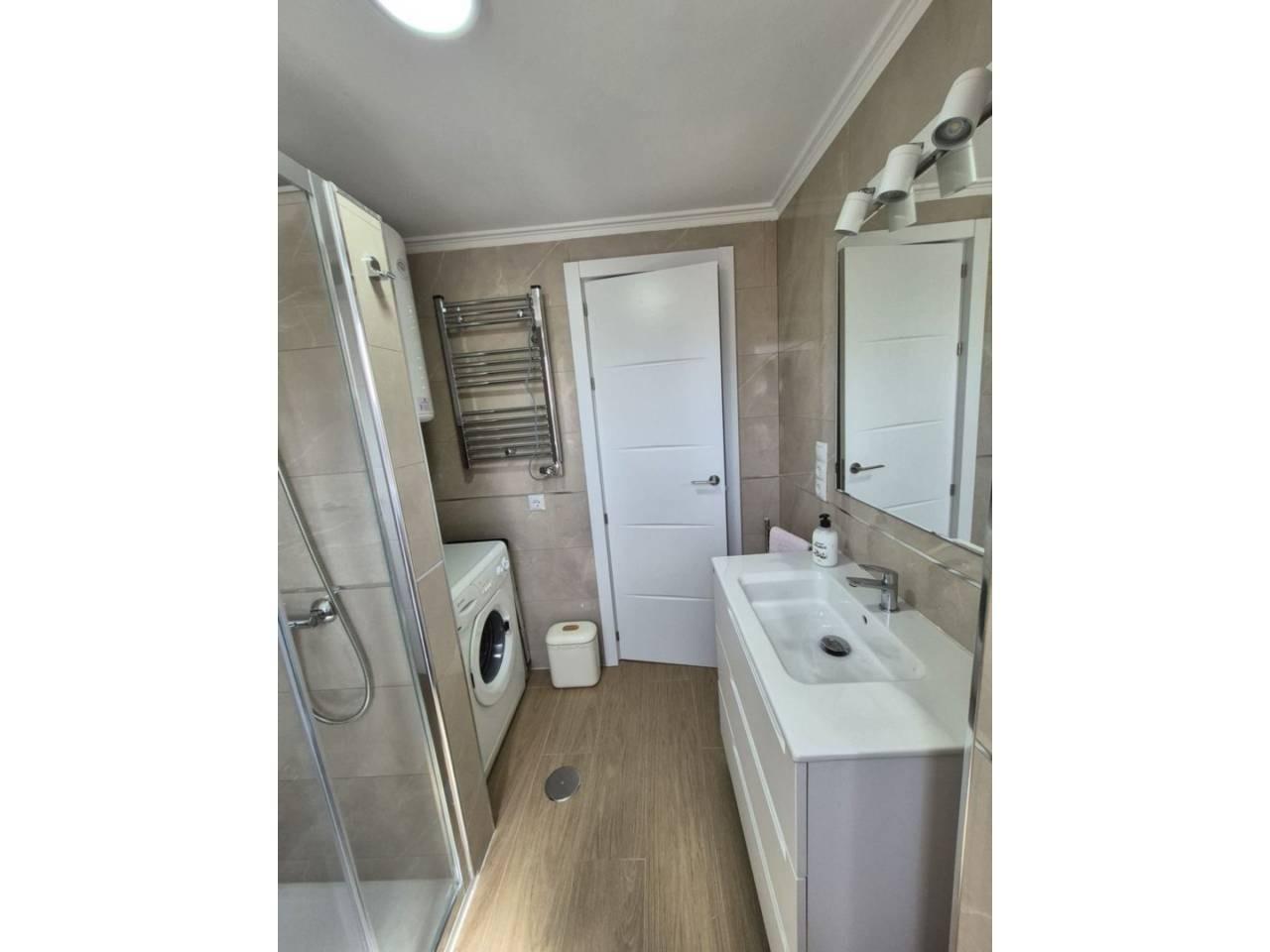 AX1005 - Pisos de lujo en Granada Pisos de lujo en Granada, Granada