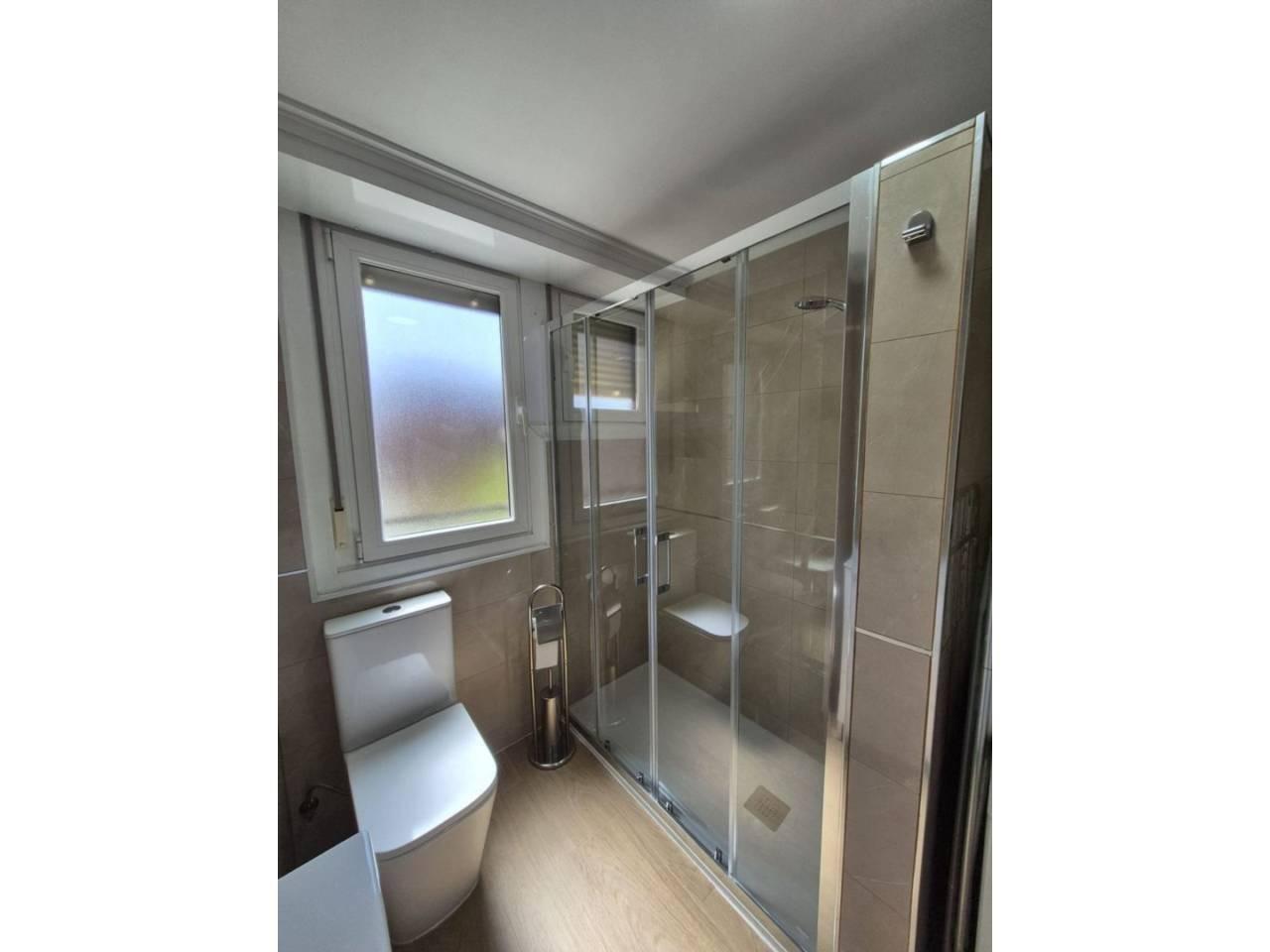 AX1005 - Pisos de lujo en Granada Pisos de lujo en Granada, Granada